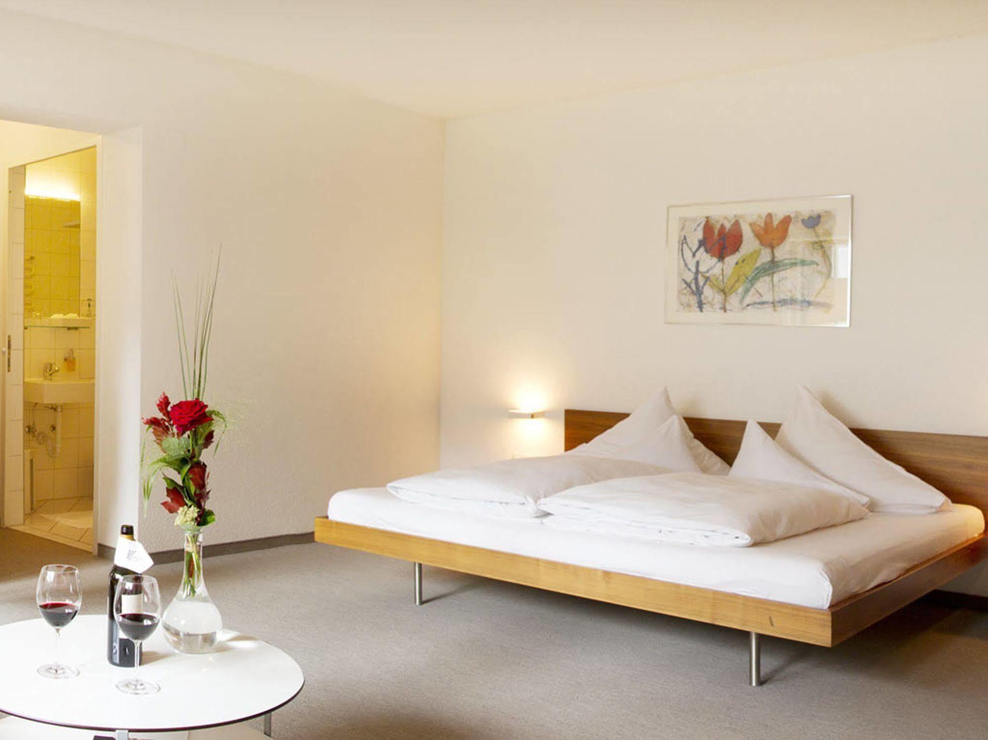 Hotel Krone In Au Au (Vorarlberg) Luaran gambar