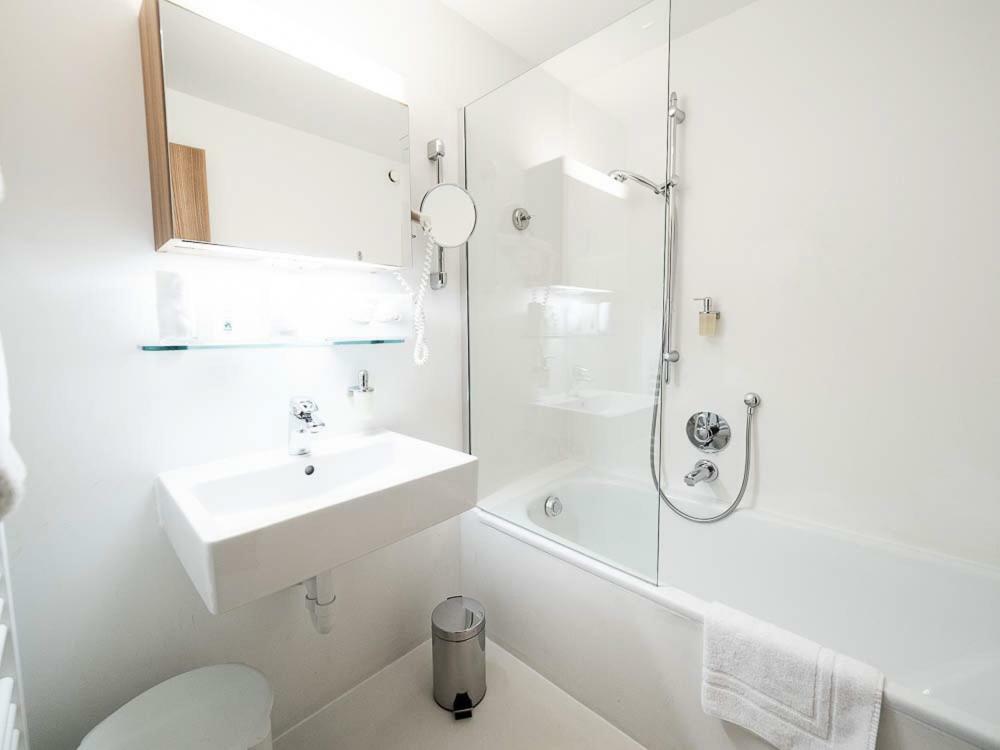 Hotel Krone In Au Au (Vorarlberg) Luaran gambar